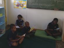 Grade 2's reading Grade 2's reading