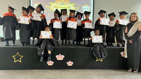 Grade RR, R, 1 Graduation and Prize Giving